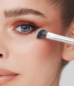 CAIA Cosmetics Ögonskuggsborstar<ANGLED FLAT BRUSH 07