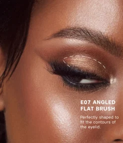 CAIA Cosmetics Ögonskuggsborstar<ANGLED FLAT BRUSH 07