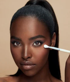 CAIA Cosmetics Ögonskuggsborstar<BLENDING BUFFER BRUSH 18