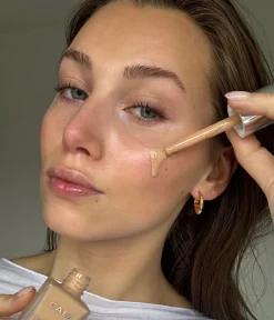 CAIA Cosmetics Serum & Ansiktsolja|Foundation<DEWY DROPS