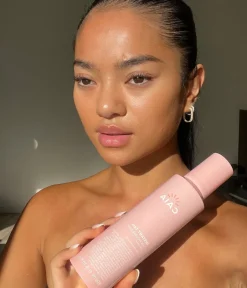 CAIA Cosmetics Hudvård|Brun Utan Sol<INSTANTLY TANNED