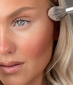 CAIA Cosmetics Highlighter<LIQUID HIGHLIGHTER