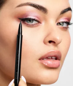 CAIA Cosmetics Eyeliner<SNATCHED EYELINER